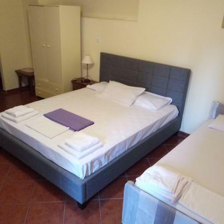 Atlantis Otel Ermoupoli Dış mekan fotoğraf