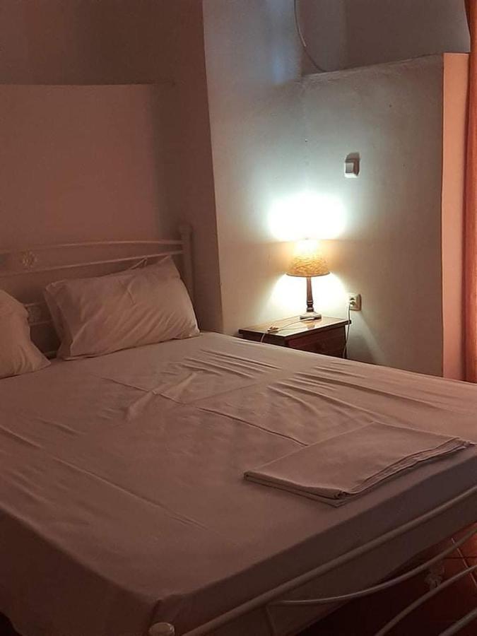 Atlantis Otel Ermoupoli Dış mekan fotoğraf