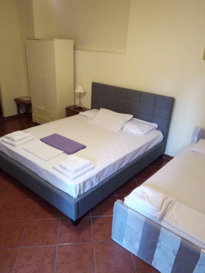 Atlantis Otel Ermoupoli Dış mekan fotoğraf