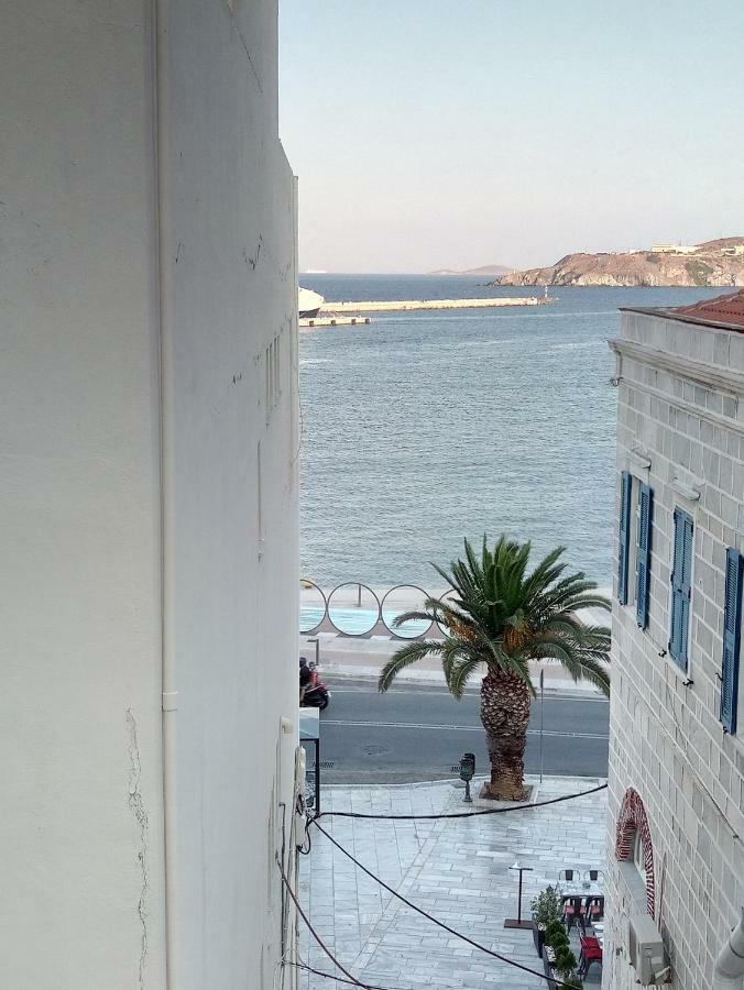 Atlantis Otel Ermoupoli Dış mekan fotoğraf