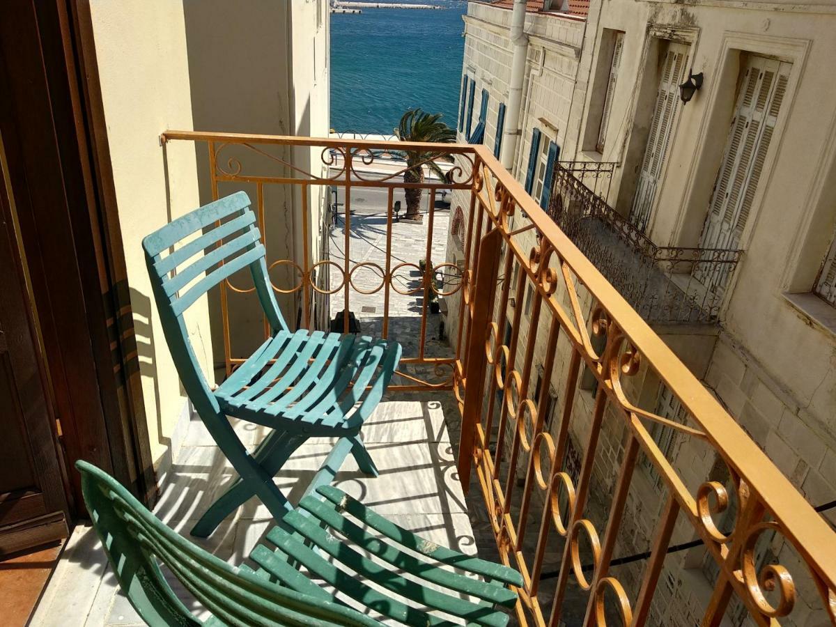 Atlantis Otel Ermoupoli Dış mekan fotoğraf