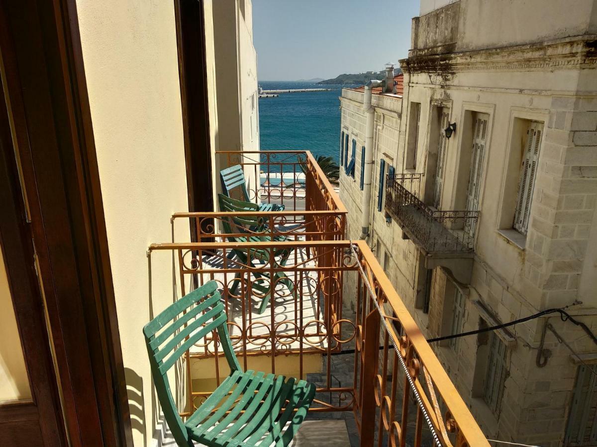 Atlantis Otel Ermoupoli Dış mekan fotoğraf