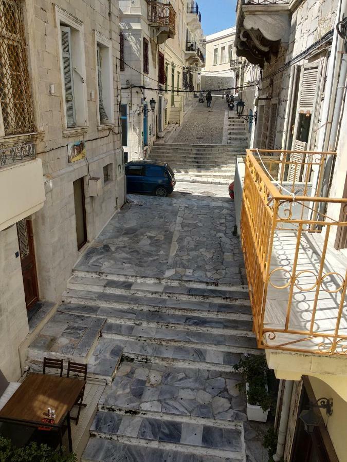 Atlantis Otel Ermoupoli Dış mekan fotoğraf