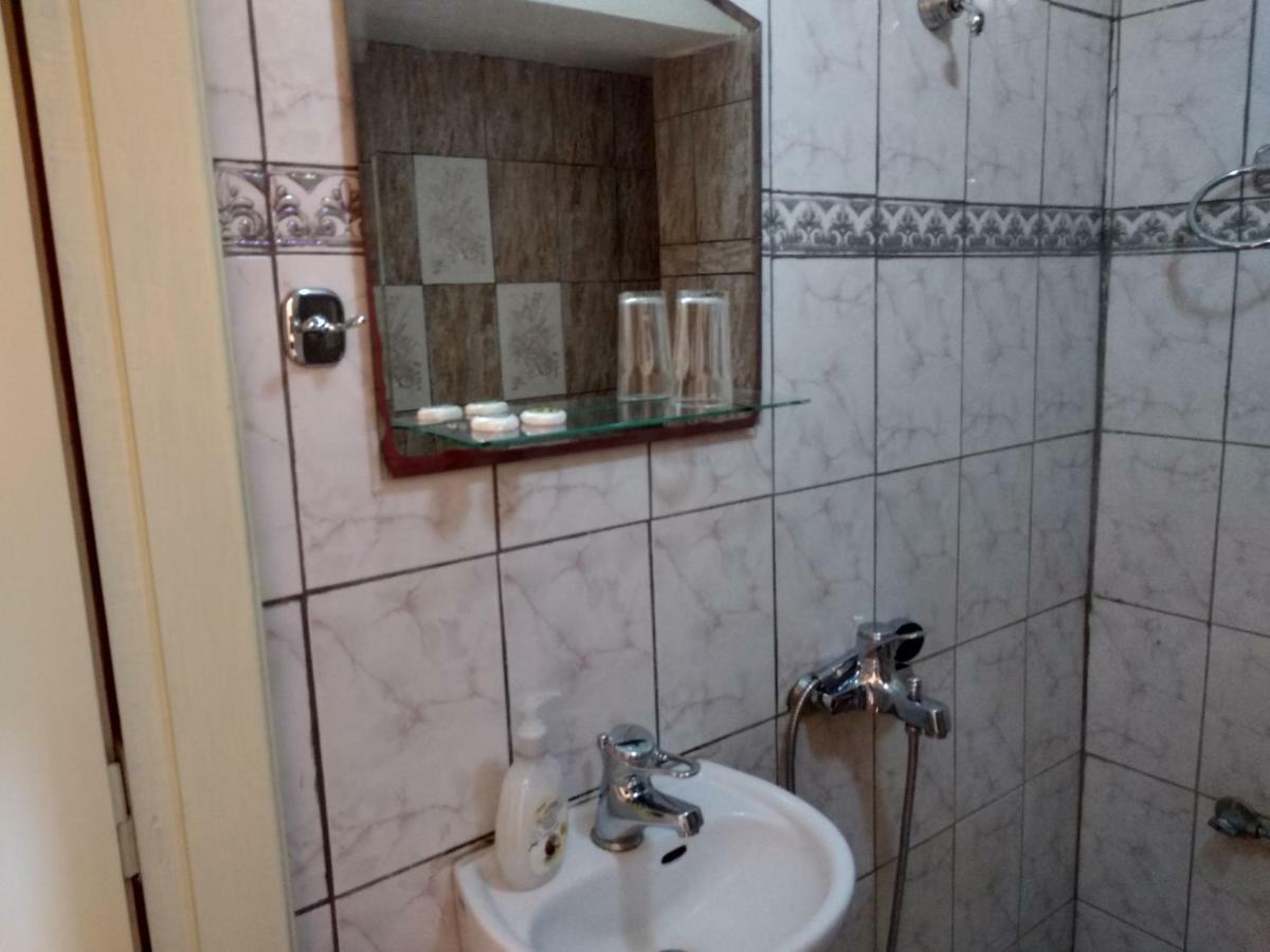Atlantis Otel Ermoupoli Dış mekan fotoğraf