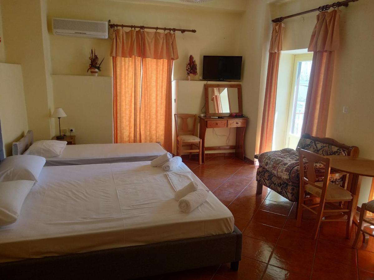 Atlantis Otel Ermoupoli Dış mekan fotoğraf